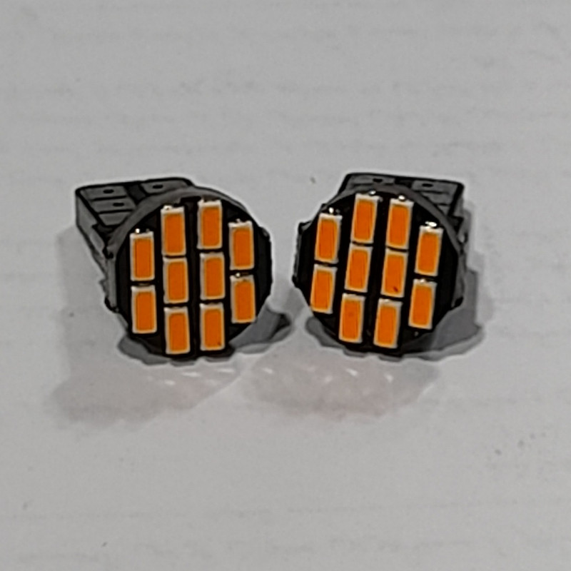 لامپ چراغ کوچک خودرو سام اسپرت مدل 10 SMD بسته 2 عددی