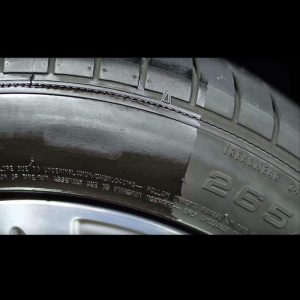 واکس لاستیک خودرو پونیک مدل MM 110 حجم 4 لیتر