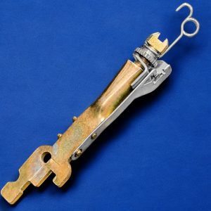 اهرم رگلاژ ترمز دستی عقب چپ پژو 206 تیپ 2 – مدل Ako-00728